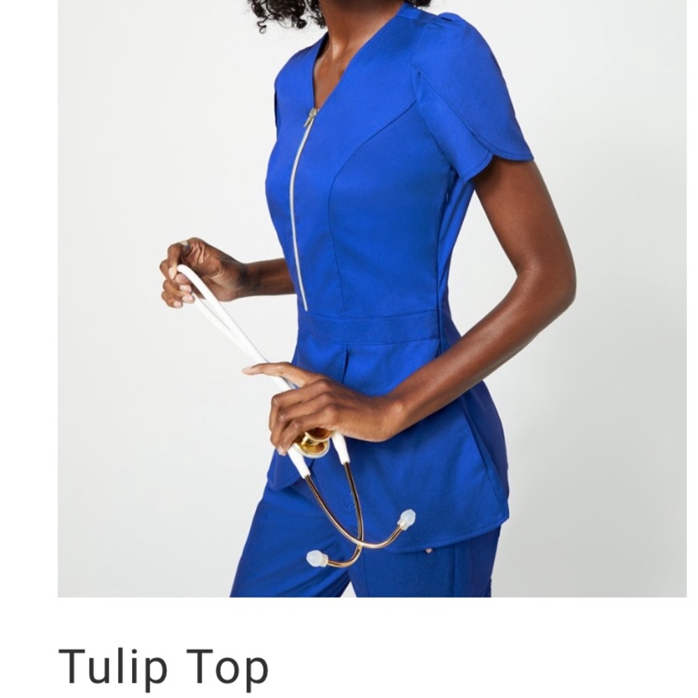 Jaanuu scrub set royal blue